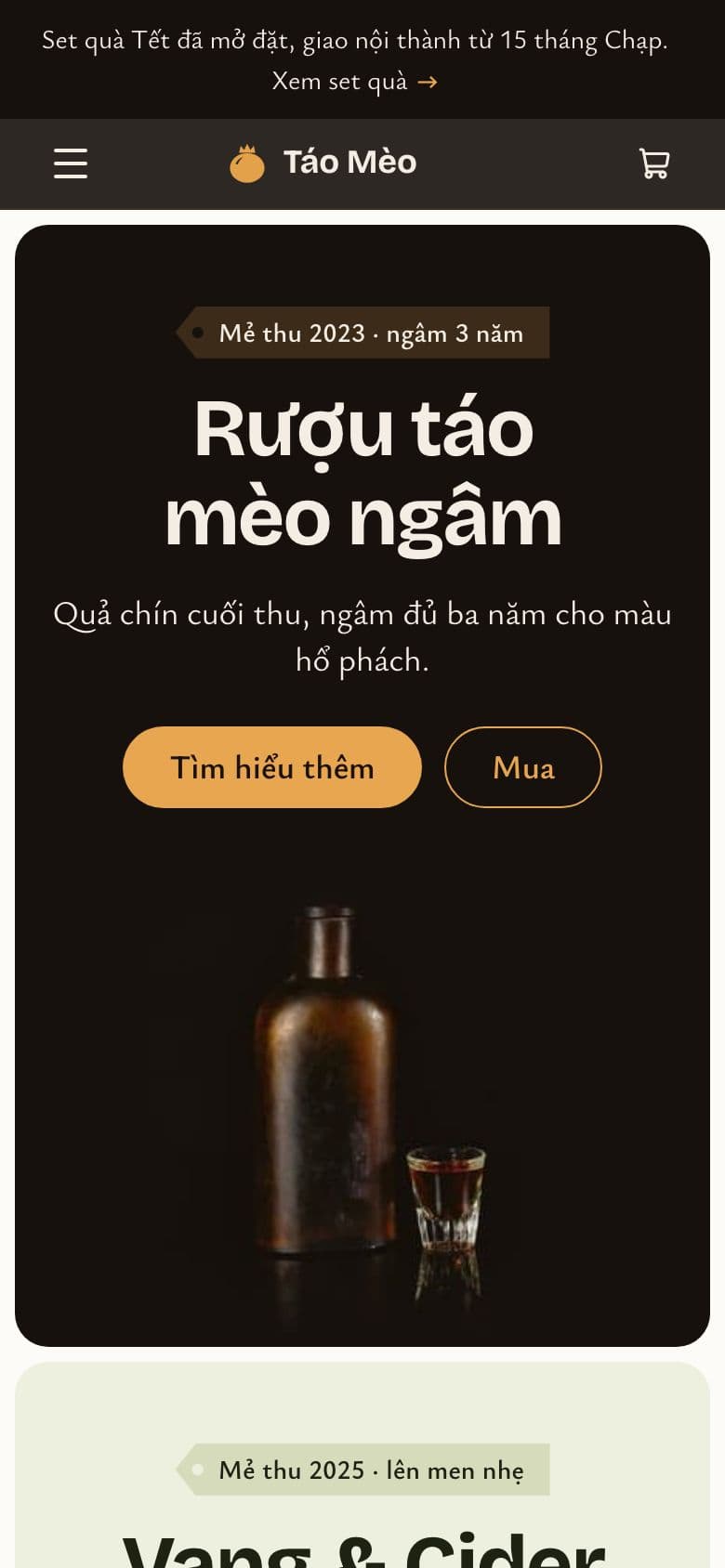 Trang chủ mẫu Táo Mèo trên điện thoại
